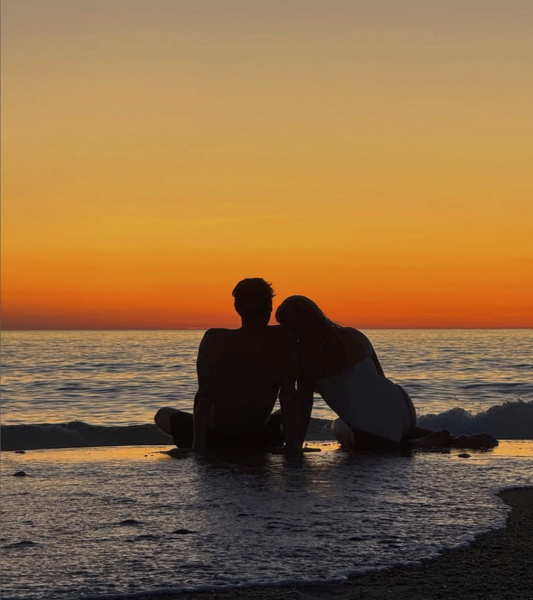 Tara et Eliott, moniteurs SØLT Surf